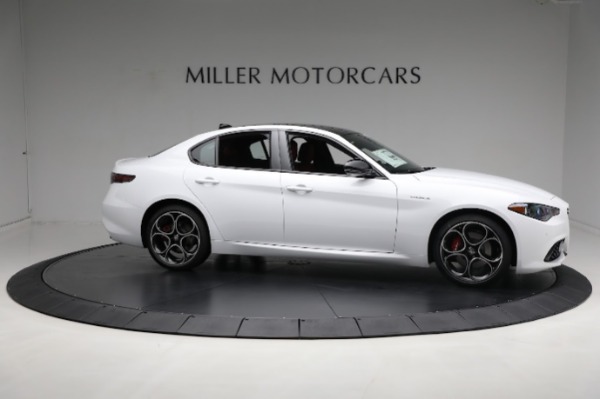 New 2024 Alfa Romeo Giulia Veloce for sale $56,710 at Rolls-Royce Motor Cars Greenwich in Greenwich CT 06830 22