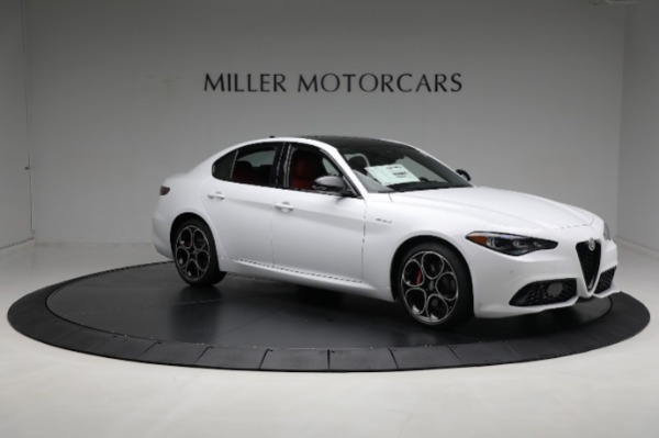 New 2024 Alfa Romeo Giulia Veloce for sale $56,710 at Rolls-Royce Motor Cars Greenwich in Greenwich CT 06830 24