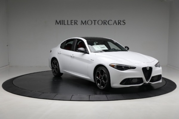 New 2024 Alfa Romeo Giulia Veloce for sale $56,710 at Rolls-Royce Motor Cars Greenwich in Greenwich CT 06830 25