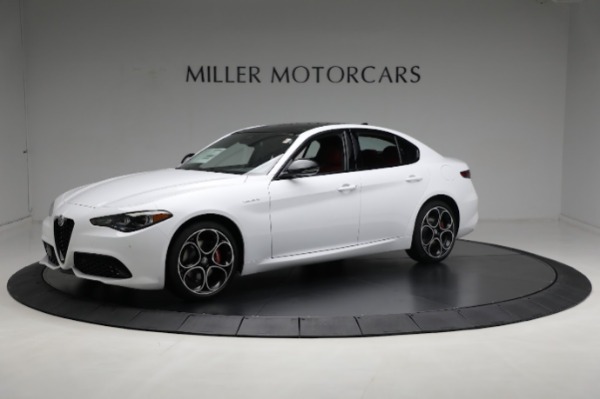 New 2024 Alfa Romeo Giulia Veloce for sale $56,710 at Rolls-Royce Motor Cars Greenwich in Greenwich CT 06830 5