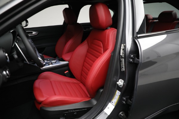 New 2024 Alfa Romeo Giulia Veloce for sale Sold at Rolls-Royce Motor Cars Greenwich in Greenwich CT 06830 27