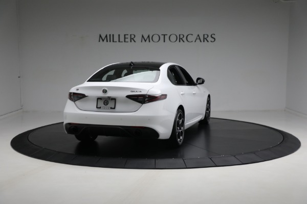 New 2024 Alfa Romeo Giulia Veloce for sale Sold at Rolls-Royce Motor Cars Greenwich in Greenwich CT 06830 13