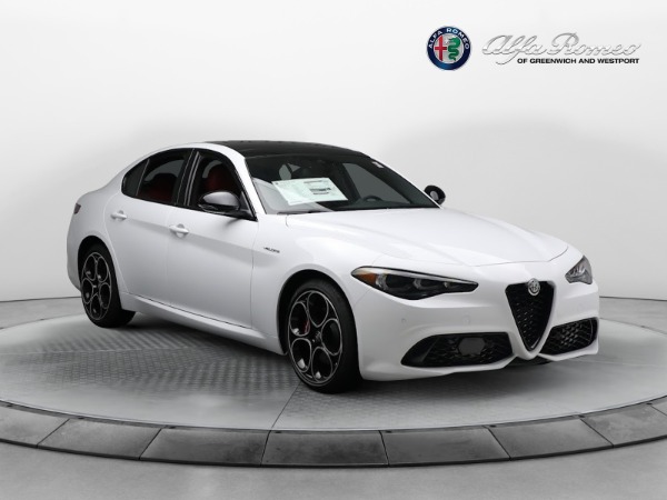 New 2024 Alfa Romeo Giulia Veloce for sale $56,710 at Rolls-Royce Motor Cars Greenwich in Greenwich CT 06830 21