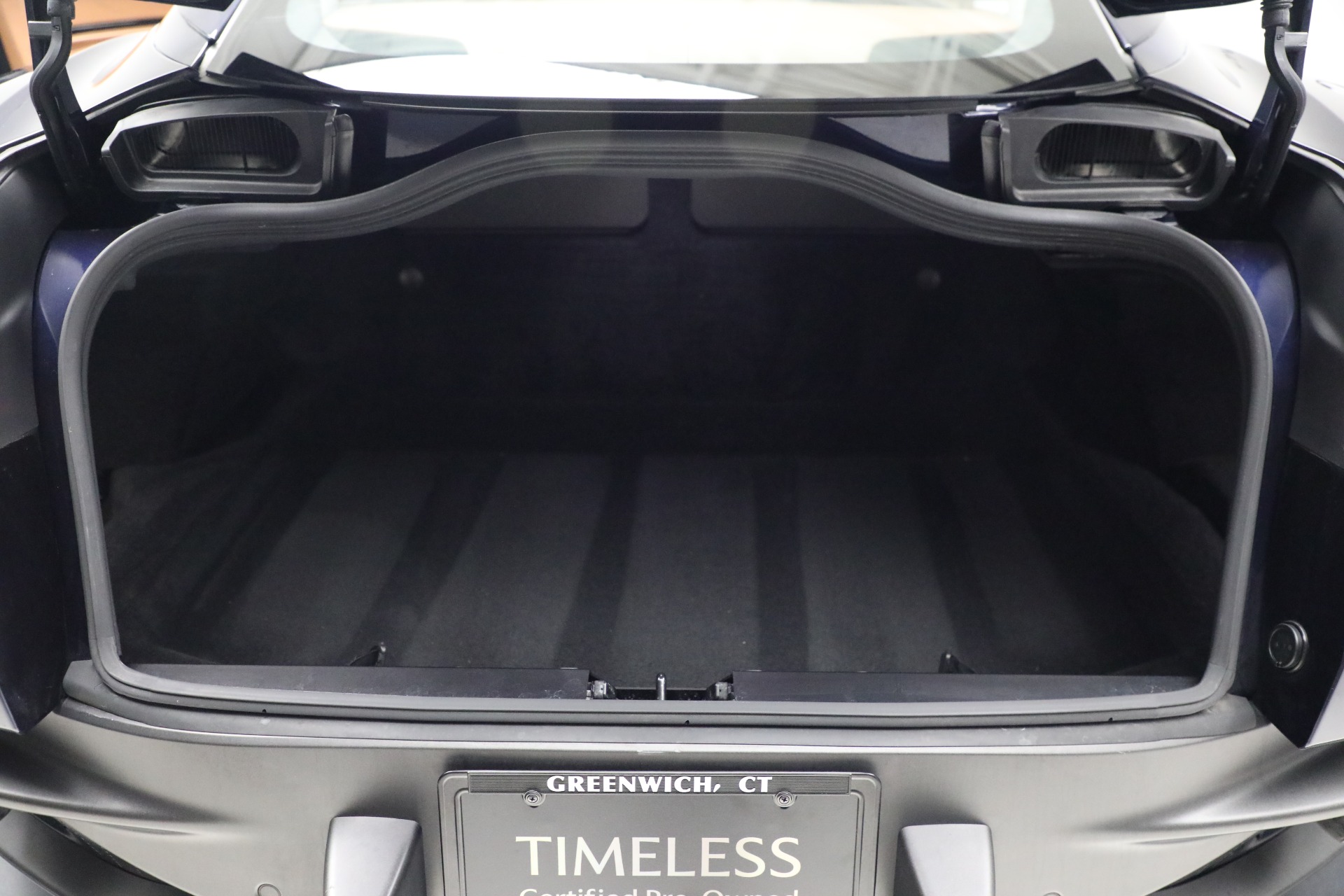 Used 2020 Aston Martin DB11 V8 for sale Sold at Rolls-Royce Motor Cars Greenwich in Greenwich CT 06830 28