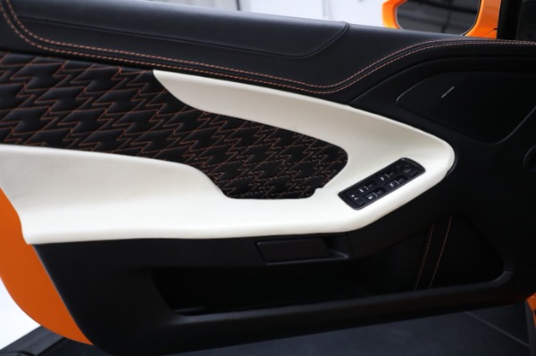 Used 2018 Aston Martin Vanquish Zagato Speedster for sale $650,000 at Rolls-Royce Motor Cars Greenwich in Greenwich CT 06830 19