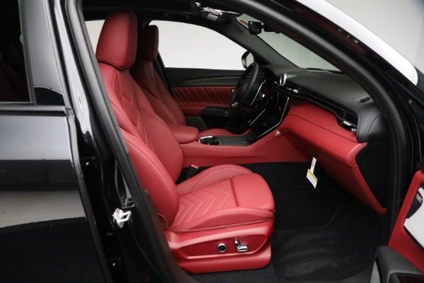 New 2024 Maserati Grecale Trofeo for sale Sold at Rolls-Royce Motor Cars Greenwich in Greenwich CT 06830 26