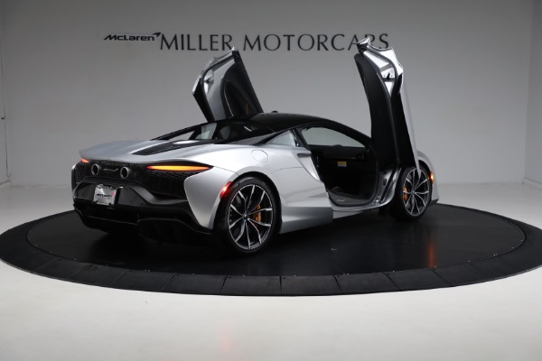 New 2023 McLaren Artura Vision for sale Sold at Rolls-Royce Motor Cars Greenwich in Greenwich CT 06830 17