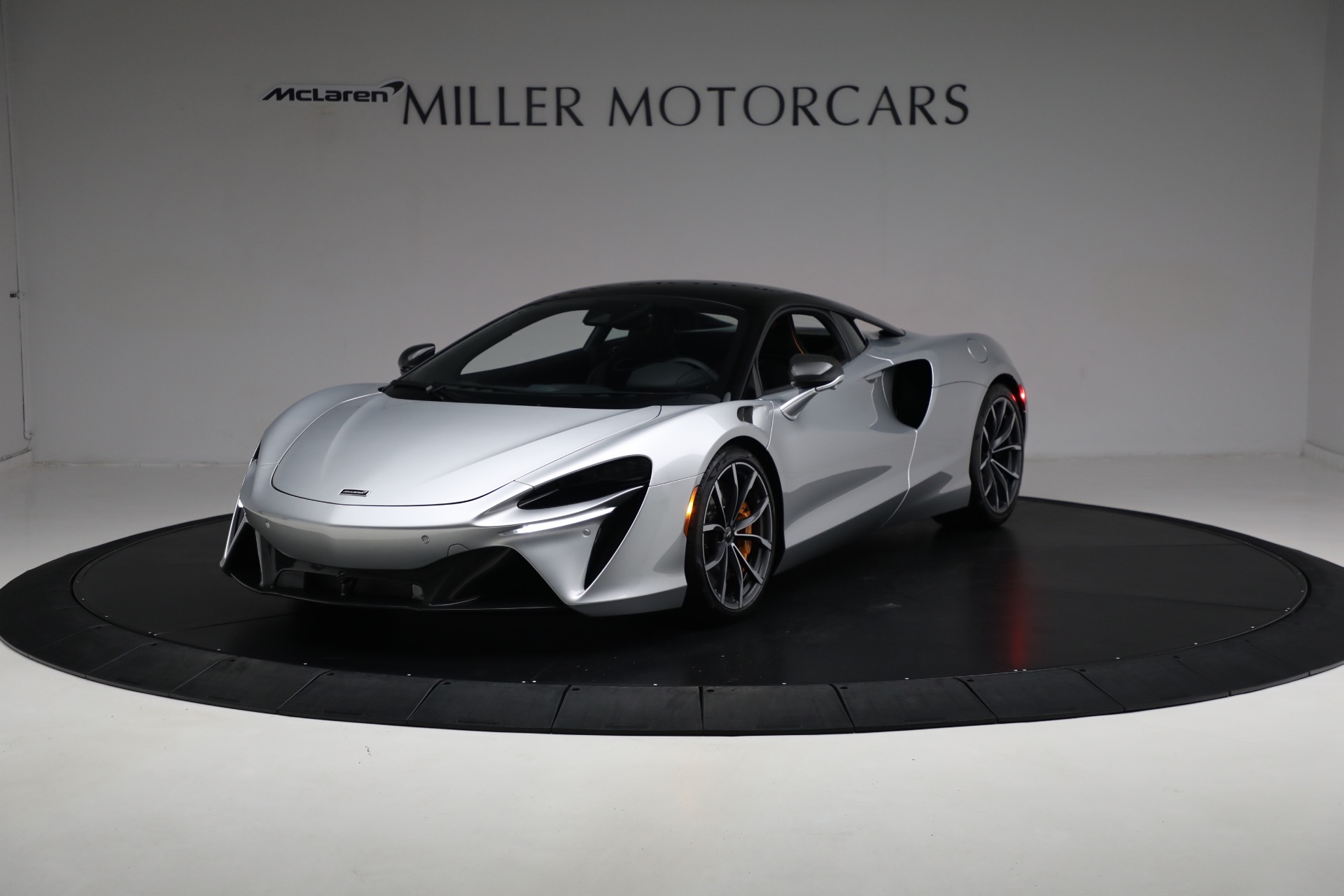 New 2023 McLaren Artura Vision for sale Sold at Rolls-Royce Motor Cars Greenwich in Greenwich CT 06830 1