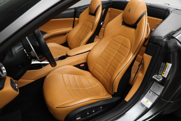 Used 2015 Ferrari California T for sale Sold at Rolls-Royce Motor Cars Greenwich in Greenwich CT 06830 21