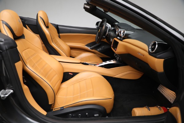 Used 2015 Ferrari California T for sale Sold at Rolls-Royce Motor Cars Greenwich in Greenwich CT 06830 23