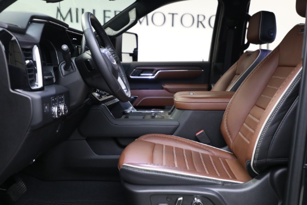 Used 2024 GMC Sierra 2500HD Denali Ultimate for sale Sold at Rolls-Royce Motor Cars Greenwich in Greenwich CT 06830 12