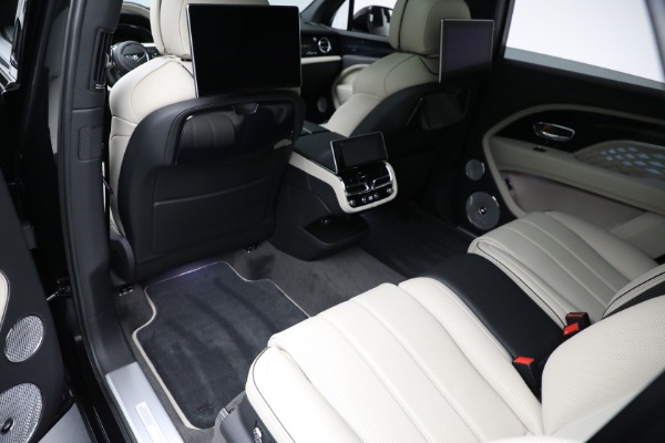 New 2024 Bentley Bentayga EWB Azure V8 for sale $317,660 at Rolls-Royce Motor Cars Greenwich in Greenwich CT 06830 26