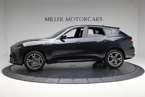 Used 2022 Maserati Levante Modena for sale $69,900 at Rolls-Royce Motor Cars Greenwich in Greenwich CT 06830 5