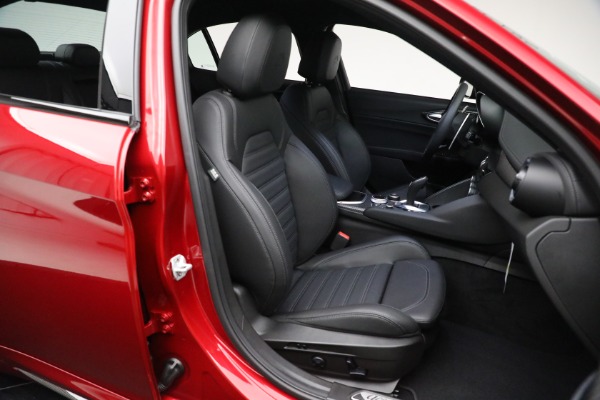 New 2024 Alfa Romeo Giulia Quadrifoglio for sale Sold at Rolls-Royce Motor Cars Greenwich in Greenwich CT 06830 23