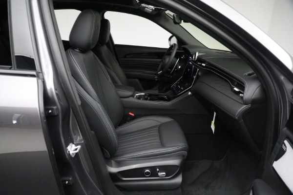 New 2024 Maserati Grecale GT for sale Sold at Rolls-Royce Motor Cars Greenwich in Greenwich CT 06830 27