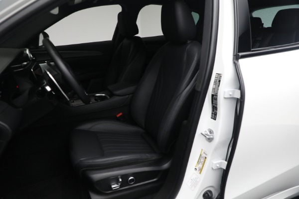 New 2024 Maserati Grecale GT for sale Sold at Rolls-Royce Motor Cars Greenwich in Greenwich CT 06830 24