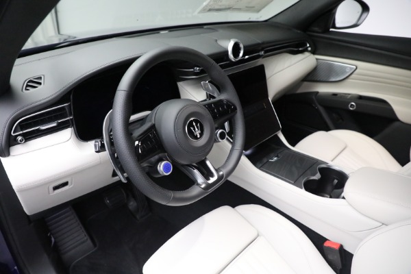New 2024 Maserati Grecale GT for sale Call for price at Rolls-Royce Motor Cars Greenwich in Greenwich CT 06830 27