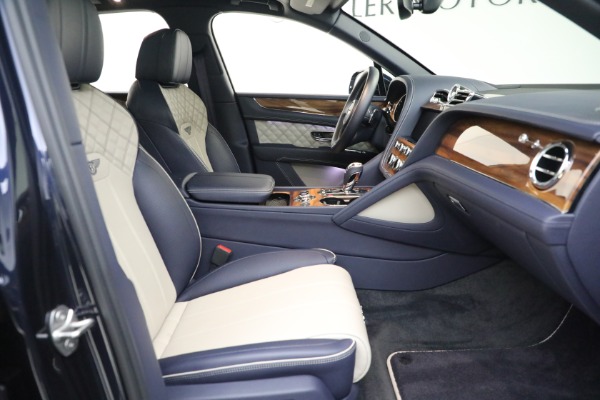 Used 2021 Bentley Bentayga V8 for sale Sold at Rolls-Royce Motor Cars Greenwich in Greenwich CT 06830 19