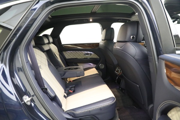 Used 2021 Bentley Bentayga V8 for sale Sold at Rolls-Royce Motor Cars Greenwich in Greenwich CT 06830 23