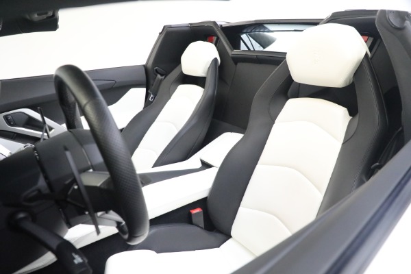 Used 2013 Lamborghini Aventador LP 700-4 for sale Sold at Rolls-Royce Motor Cars Greenwich in Greenwich CT 06830 19