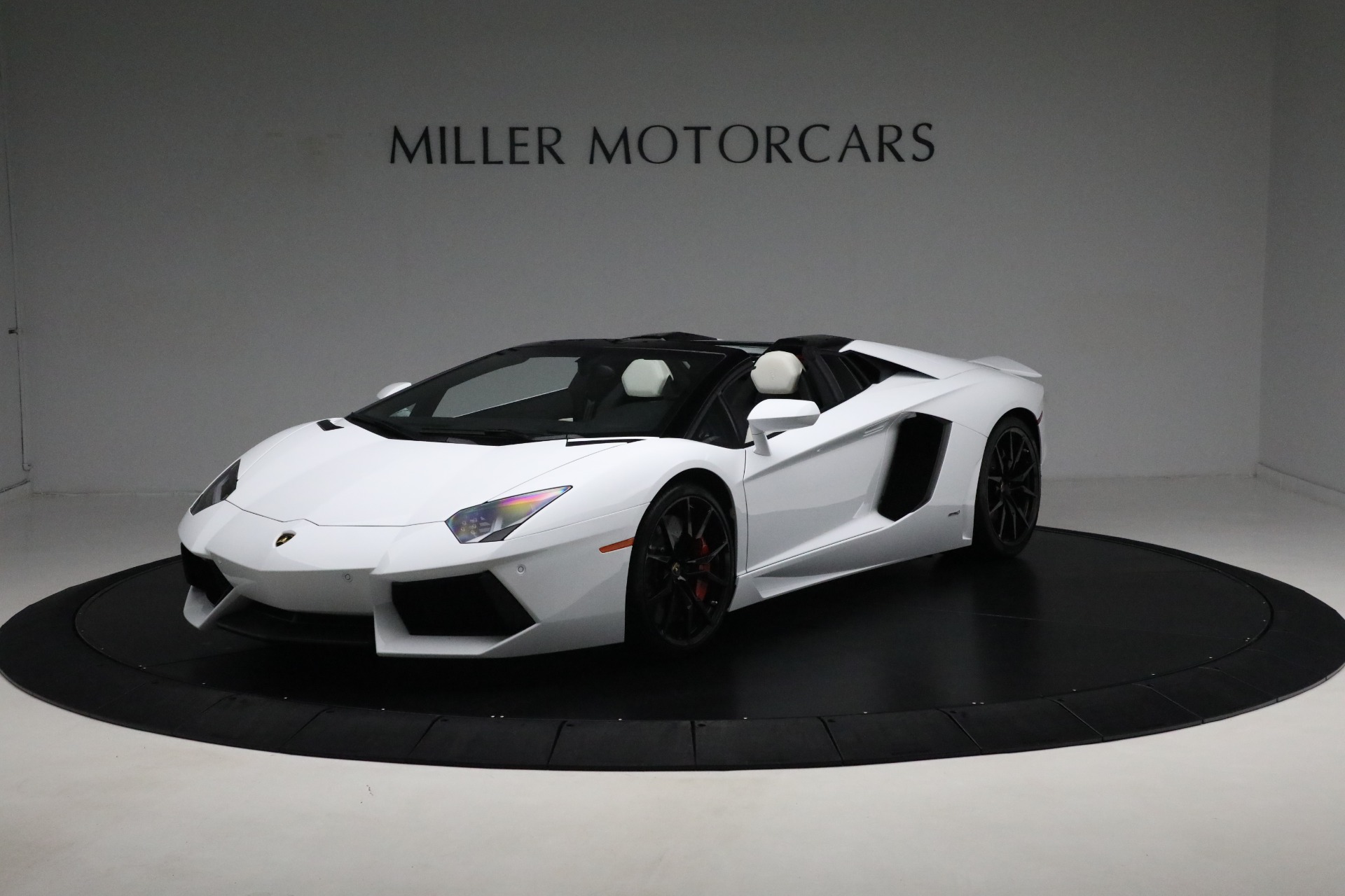 Used 2013 Lamborghini Aventador LP 700-4 for sale Sold at Rolls-Royce Motor Cars Greenwich in Greenwich CT 06830 1
