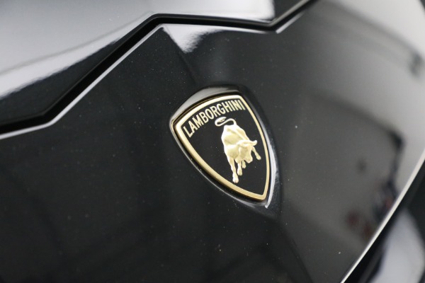 Used 2019 Lamborghini Urus for sale Sold at Rolls-Royce Motor Cars Greenwich in Greenwich CT 06830 10