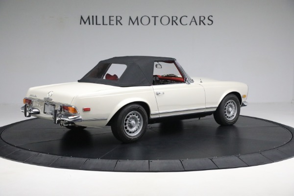 Used 1970 Mercedes-Benz 280 SL for sale Sold at Rolls-Royce Motor Cars Greenwich in Greenwich CT 06830 16