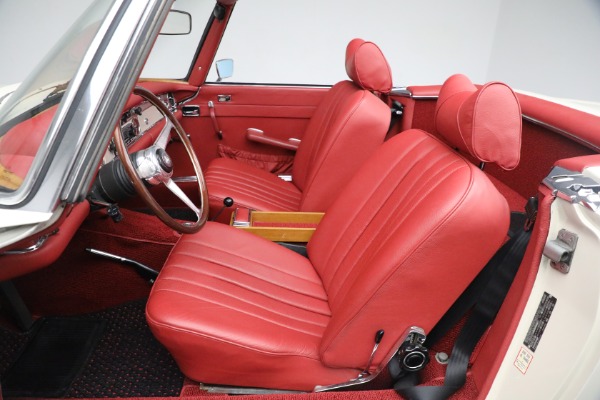Used 1970 Mercedes-Benz 280 SL for sale Sold at Rolls-Royce Motor Cars Greenwich in Greenwich CT 06830 18