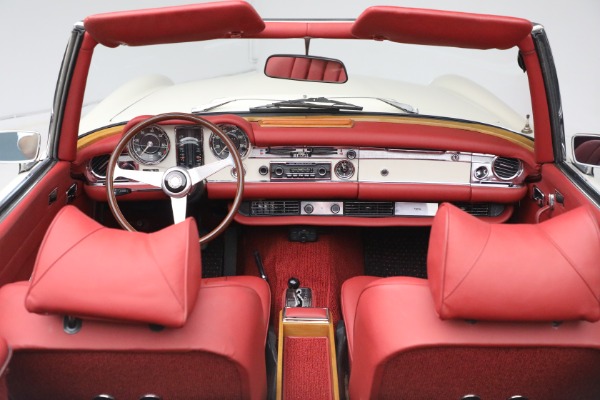 Used 1970 Mercedes-Benz 280 SL for sale Sold at Rolls-Royce Motor Cars Greenwich in Greenwich CT 06830 22