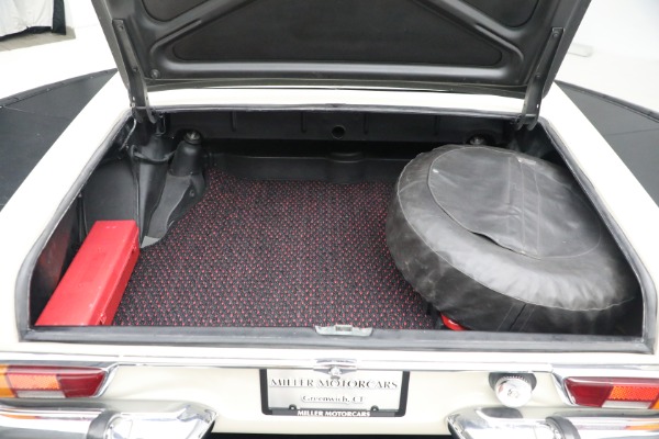 Used 1970 Mercedes-Benz 280 SL for sale Sold at Rolls-Royce Motor Cars Greenwich in Greenwich CT 06830 27