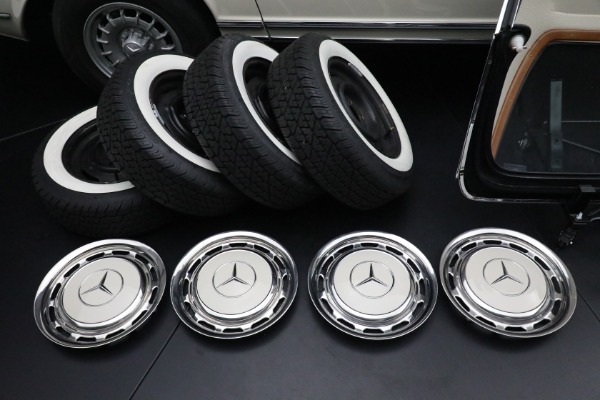Used 1970 Mercedes-Benz 280 SL for sale Sold at Rolls-Royce Motor Cars Greenwich in Greenwich CT 06830 4
