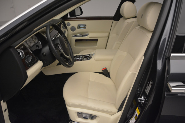 Used 2013 Rolls-Royce Ghost for sale Sold at Rolls-Royce Motor Cars Greenwich in Greenwich CT 06830 24