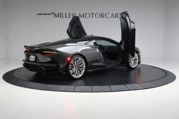 Used 2022 McLaren GT Luxe for sale Sold at Rolls-Royce Motor Cars Greenwich in Greenwich CT 06830 17