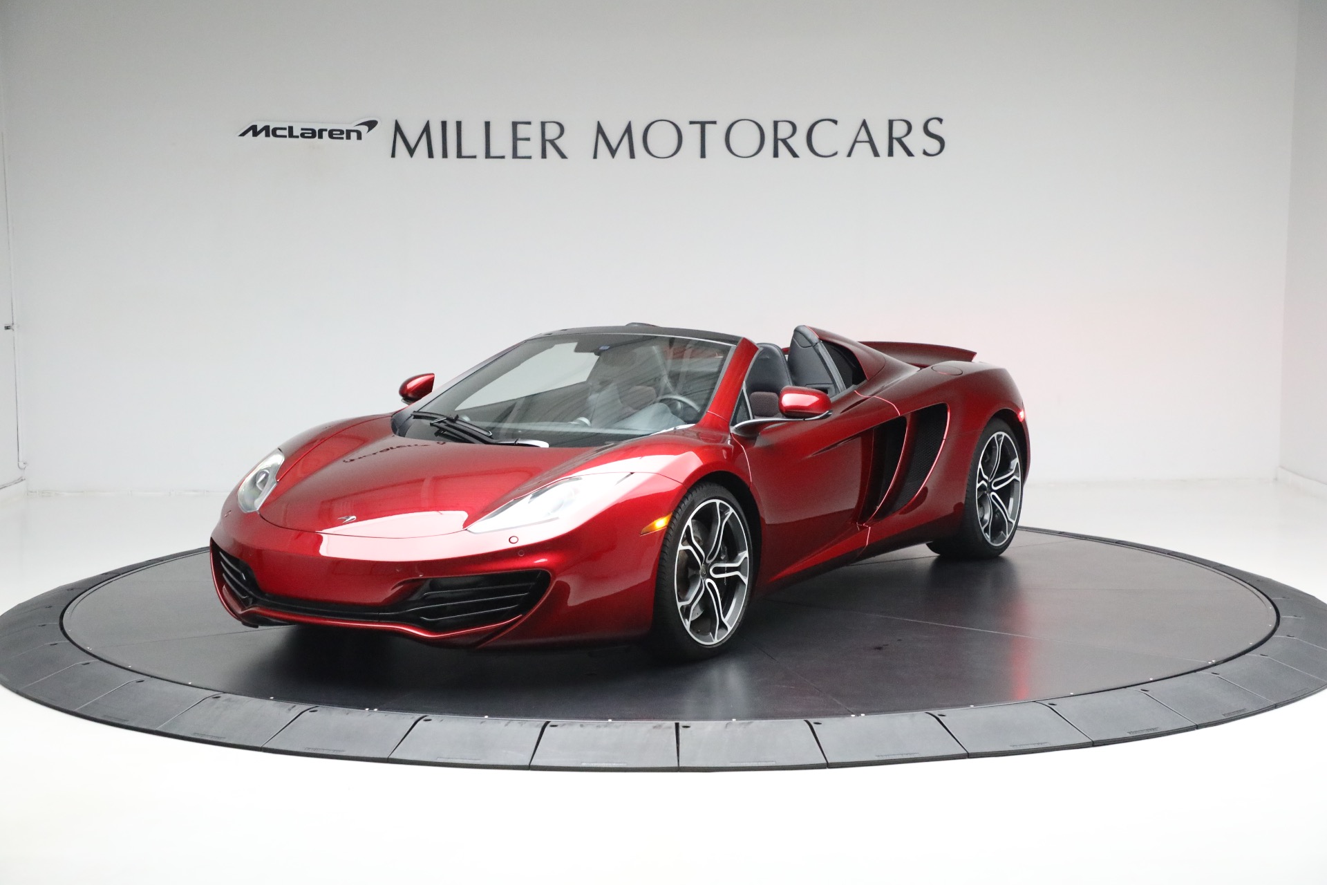 Used 2013 McLaren MP4-12C Spider for sale Sold at Rolls-Royce Motor Cars Greenwich in Greenwich CT 06830 1