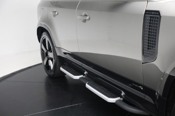 Used 2022 Land Rover Defender 110 X for sale Sold at Rolls-Royce Motor Cars Greenwich in Greenwich CT 06830 15
