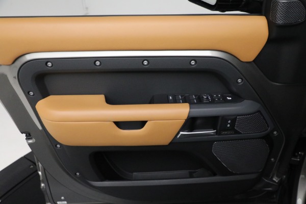 Used 2022 Land Rover Defender 110 X for sale Sold at Rolls-Royce Motor Cars Greenwich in Greenwich CT 06830 19