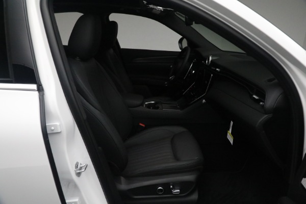 New 2024 Maserati Grecale GT for sale Sold at Rolls-Royce Motor Cars Greenwich in Greenwich CT 06830 27