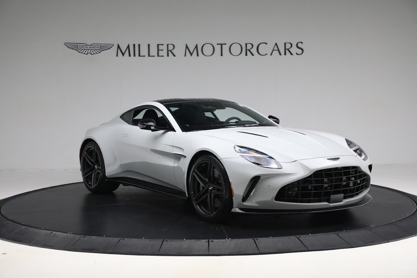 New 2025 Aston Martin Vantage for sale Sold at Rolls-Royce Motor Cars Greenwich in Greenwich CT 06830 10