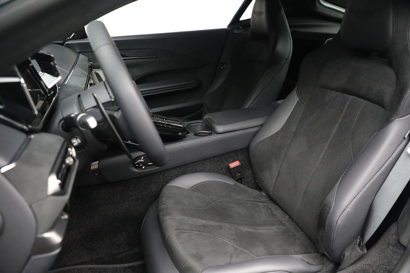 New 2025 Aston Martin Vantage for sale Sold at Rolls-Royce Motor Cars Greenwich in Greenwich CT 06830 15