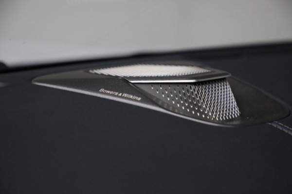 New 2025 Aston Martin Vantage for sale $242,100 at Rolls-Royce Motor Cars Greenwich in Greenwich CT 06830 19