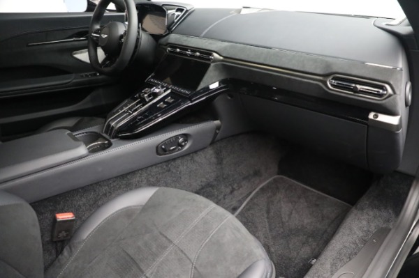 New 2025 Aston Martin Vantage for sale $242,100 at Rolls-Royce Motor Cars Greenwich in Greenwich CT 06830 21