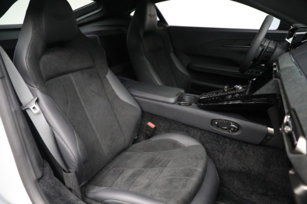 New 2025 Aston Martin Vantage for sale $242,100 at Rolls-Royce Motor Cars Greenwich in Greenwich CT 06830 22