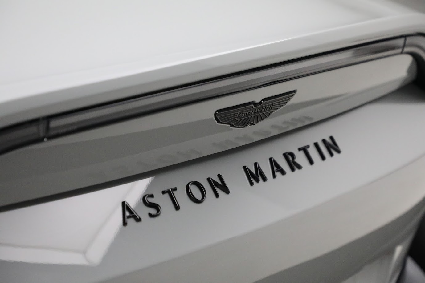 New 2025 Aston Martin Vantage for sale Sold at Rolls-Royce Motor Cars Greenwich in Greenwich CT 06830 25