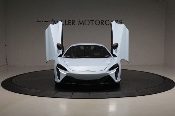 Used 2023 McLaren Artura Vision for sale Sold at Rolls-Royce Motor Cars Greenwich in Greenwich CT 06830 13
