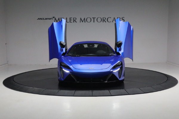 Used 2023 McLaren Artura for sale Sold at Rolls-Royce Motor Cars Greenwich in Greenwich CT 06830 12