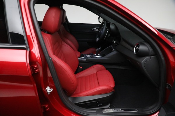 Used 2024 Alfa Romeo Giulia Quadrifoglio Carbon for sale $78,900 at Rolls-Royce Motor Cars Greenwich in Greenwich CT 06830 26