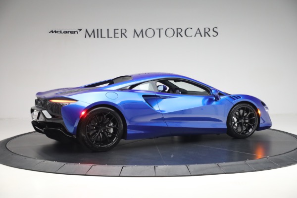 New 2025 McLaren Artura for sale Sold at Rolls-Royce Motor Cars Greenwich in Greenwich CT 06830 8
