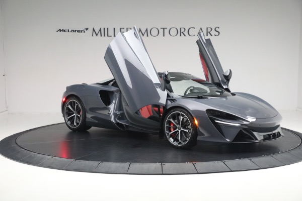 New 2025 McLaren Artura Spider TechLux for sale $346,318 at Rolls-Royce Motor Cars Greenwich in Greenwich CT 06830 16