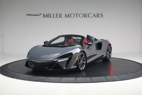 2025 McLaren Artura