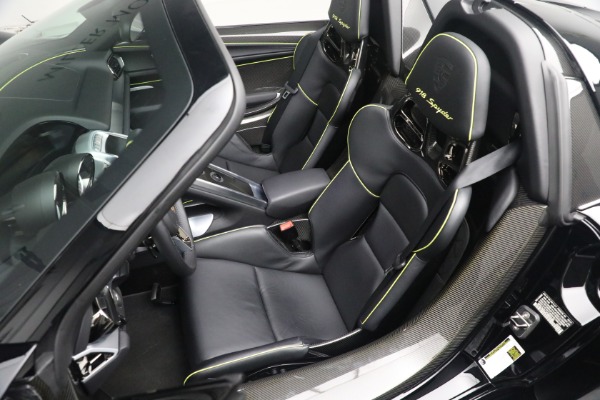 Used 2015 Porsche 918 Spyder for sale Sold at Rolls-Royce Motor Cars Greenwich in Greenwich CT 06830 24